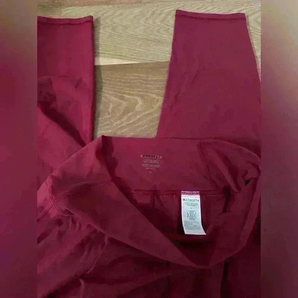 NWOT Athleta Elation Pants Coffeeberry Red High
Waisted Side Pockets Size M - Picture 3 of 5